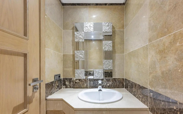 2218-Duplex first line beach with sea view