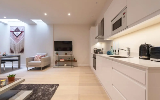 Sweet Inn - Kensington High Street