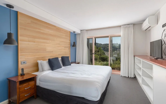 Pacific Bay Resort Suite