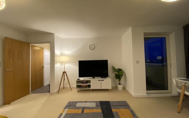 Rueben Suite by Eaa Homes
