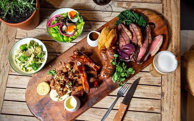 Robertson Public House