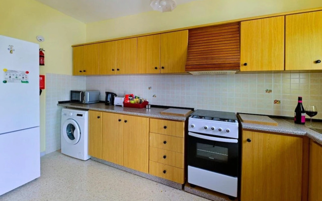 Central Marsascala Apt