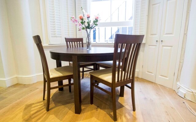 Lovely Kensington Flat
