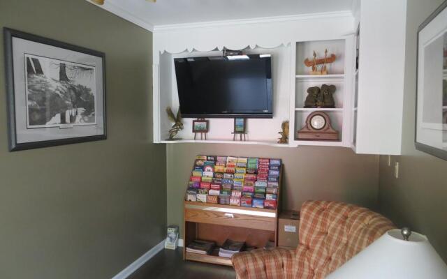 Harrison Village Motel