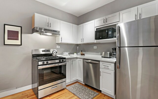 Cozy Modern 1BR Apt in Boystown