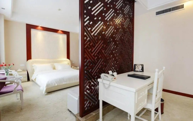 Rebecca Hotel