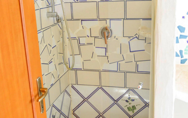 Apartment in Cannigione with garden