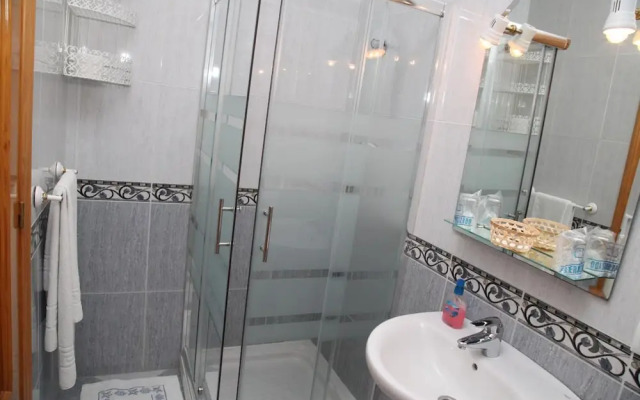 Hostal Avenida