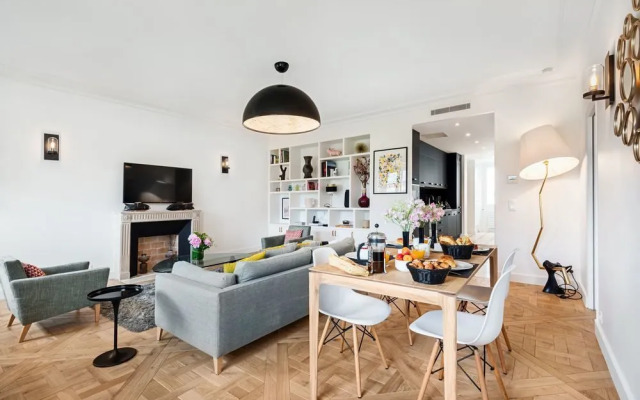 Palais Nouveau - Two Bedroom Condo