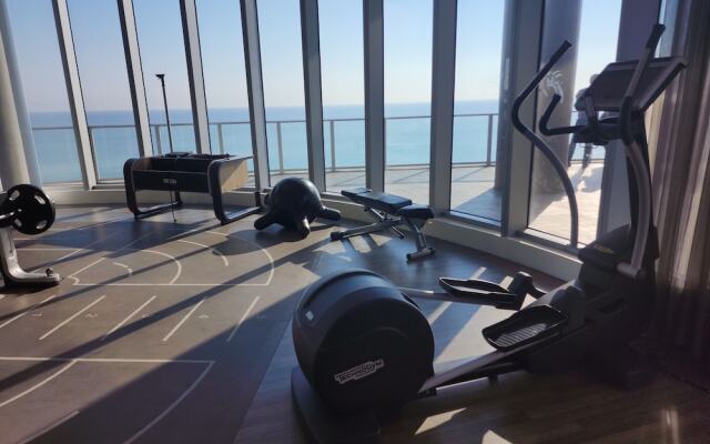 Beachfront Condos at HR by Cielo Stays