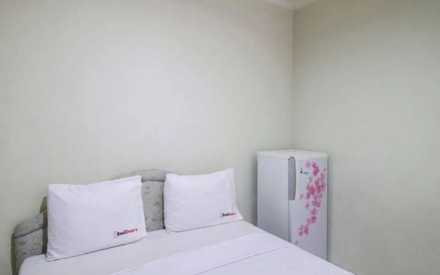 RedDoorz Near WTC Sudirman 2