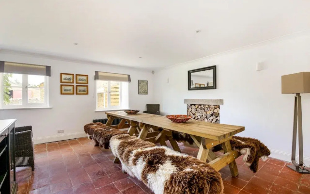 Rustic Cotswolds Farmhouse by Burford
