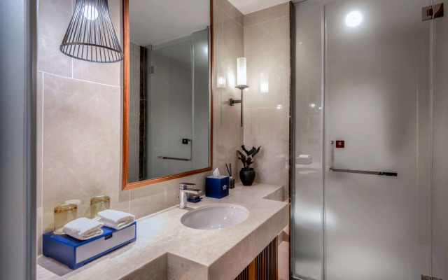 Howard Johnson the Bund Hotel Gasa