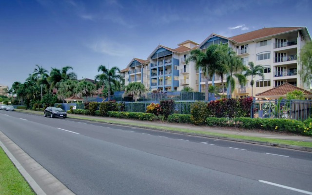 North Cove Waterfront Suites