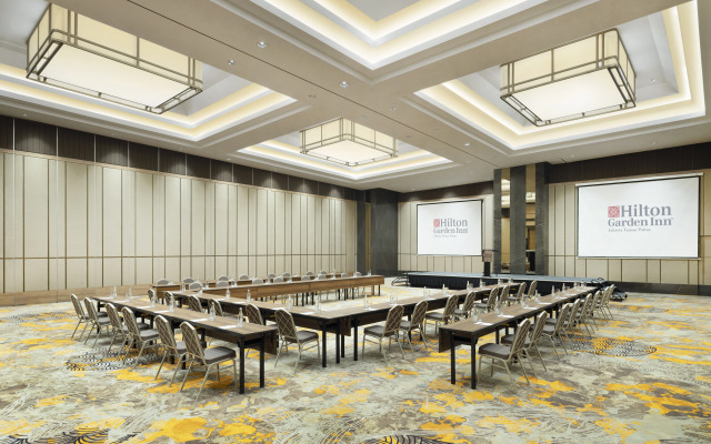 Hilton Garden Inn Jakarta Taman Palem