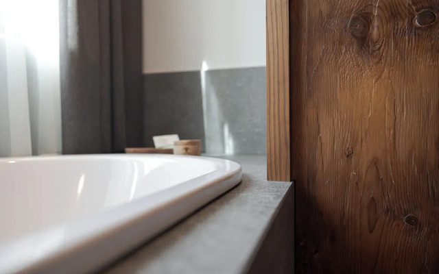 Latemar Hotel Suites & Spa