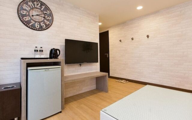 No. 16 Homestay