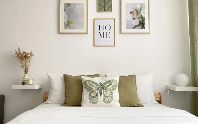 Апартаменты на проспекте Академика Сахарова 51