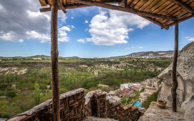 Cappadocia Nar Cave House & Hot Swimming Pool.