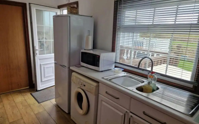 Pet Friendly - 6 Guests - Haven Lakeland