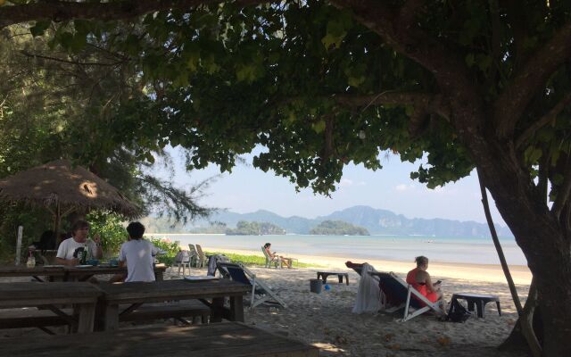 PAN Beachfront Resort Krabi