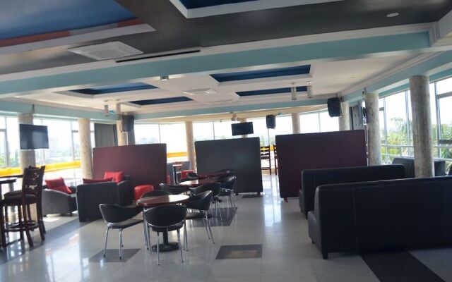 Double View Hotel