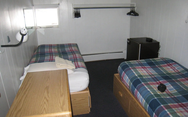 St. Moritz Lodge & Condominiums