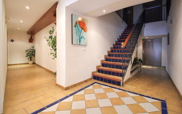 Penthouse Golden Mile