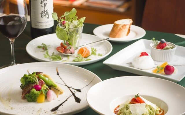 Pica Yamanakako Village