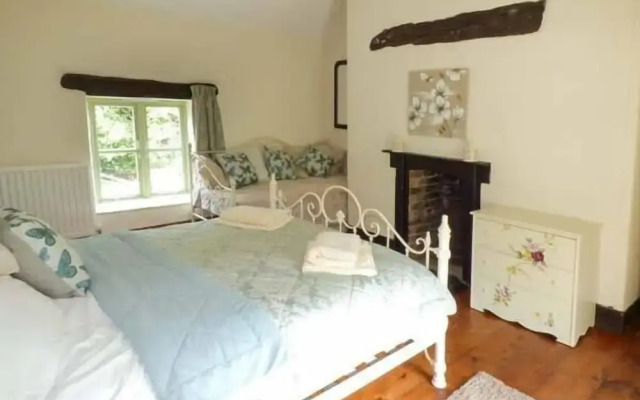 Ploony Cottage
