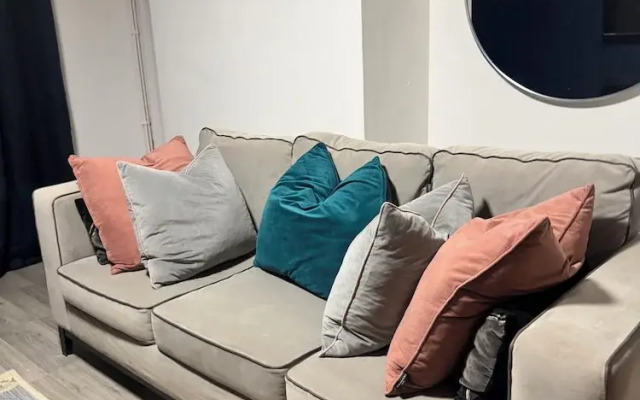 Corporate 3bedroom home with parking