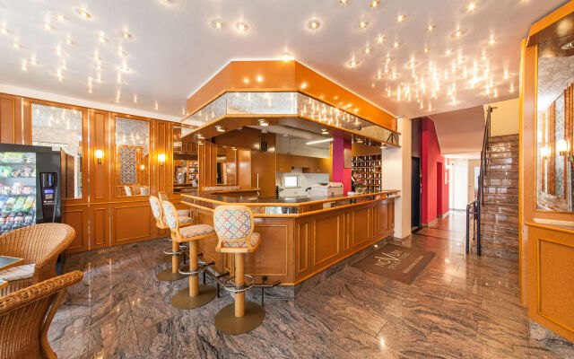Antares Apartments