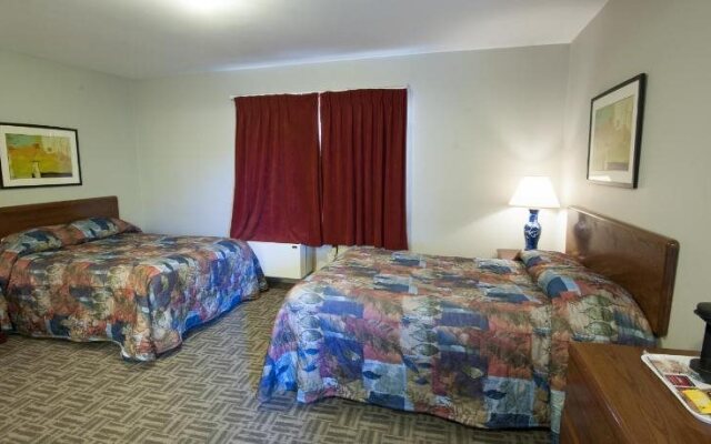 Howard Johnson Bluenose Inn & Suites