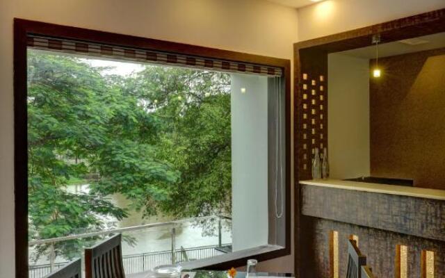 Nadhiyoram River Retreat