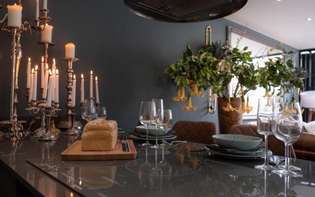 Luxury 2-bed House in Cheltenham