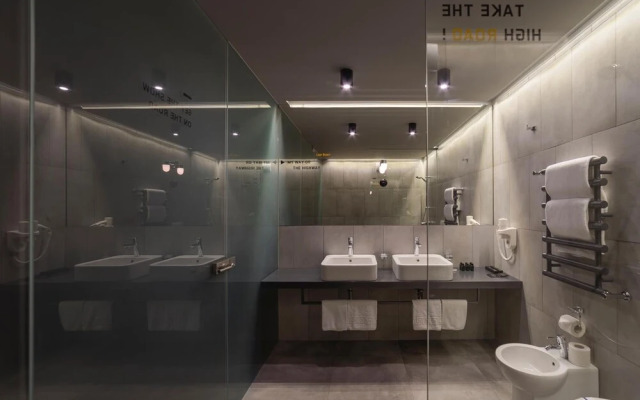 Design Hotel Road