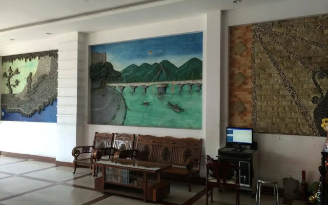 Phuong Long Hotel