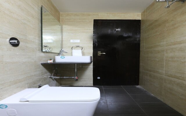 OYO 13838 Ramana Holiday Inn