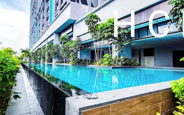 Luxury Balcony at Trion 1 KL by HCK