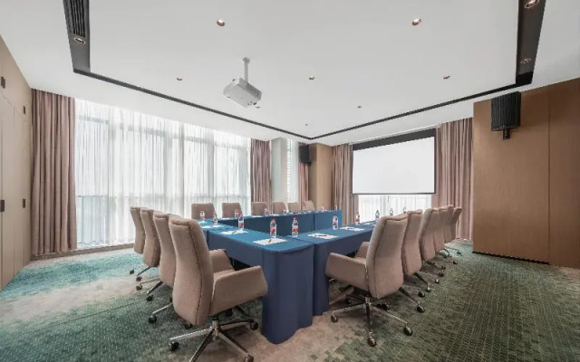 Holiday Inn Express Taizhou Toumen Port