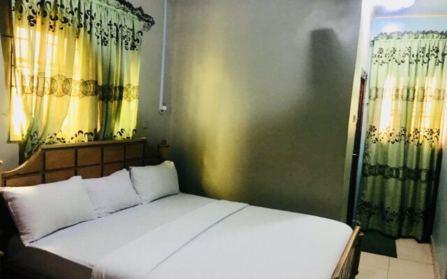 OmoLucas Hotel & Suites