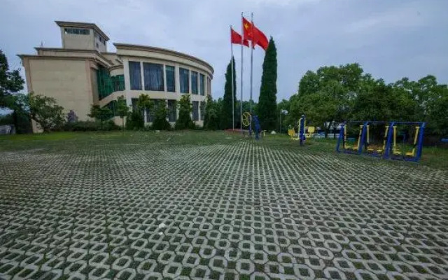Qianshuiwan Resort