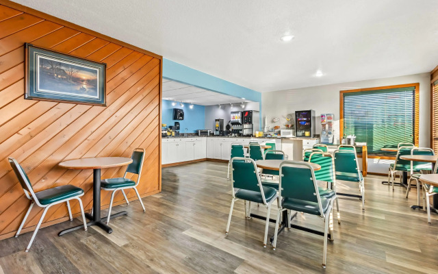 Days Inn by Wyndham Mitchell SD
