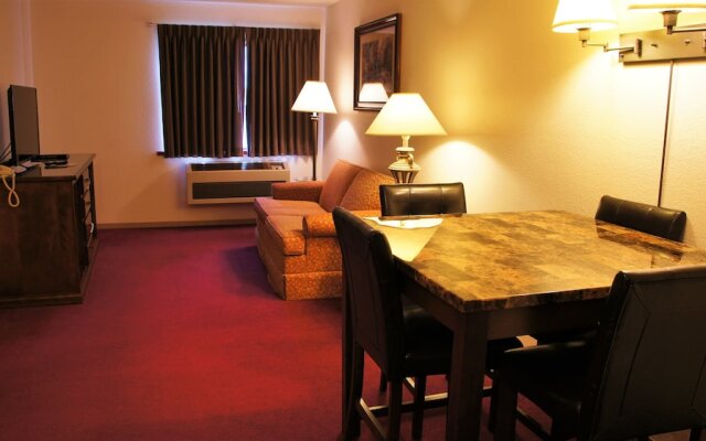 Pictured Rocks Inn And Suites