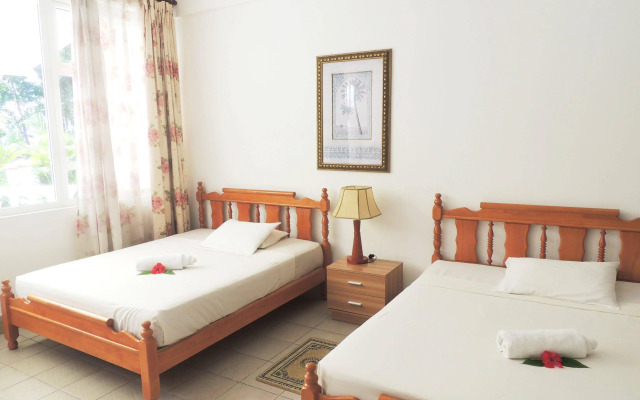 Reef Holiday Apartments