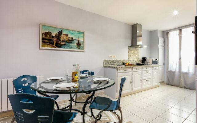 Les coulisses Fabre comedie - Premiere conciergerie