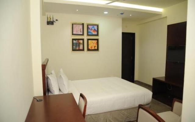 Stay Bay Service Apartments