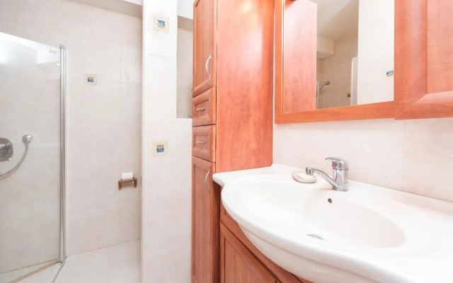 Sea N' Rent - Kdoshei Ha'Shoa