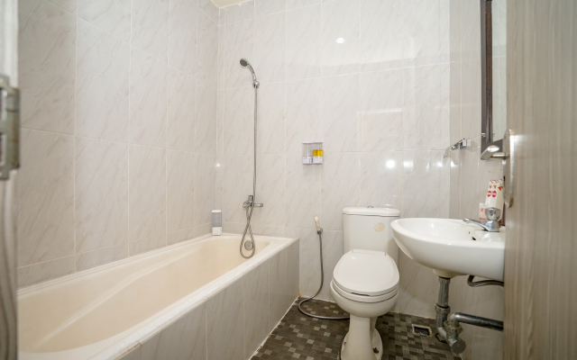 OYO 736 Hotel Best Skip