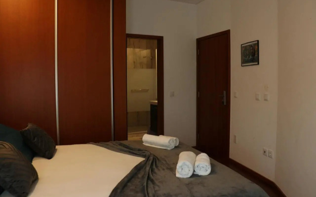 Metro Heroismo Residence